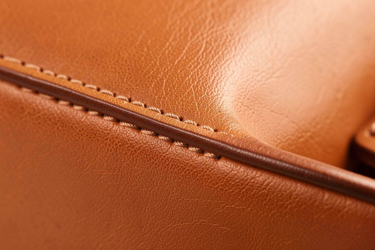 Leather Seam Finishing on a Machine: Clean Edges